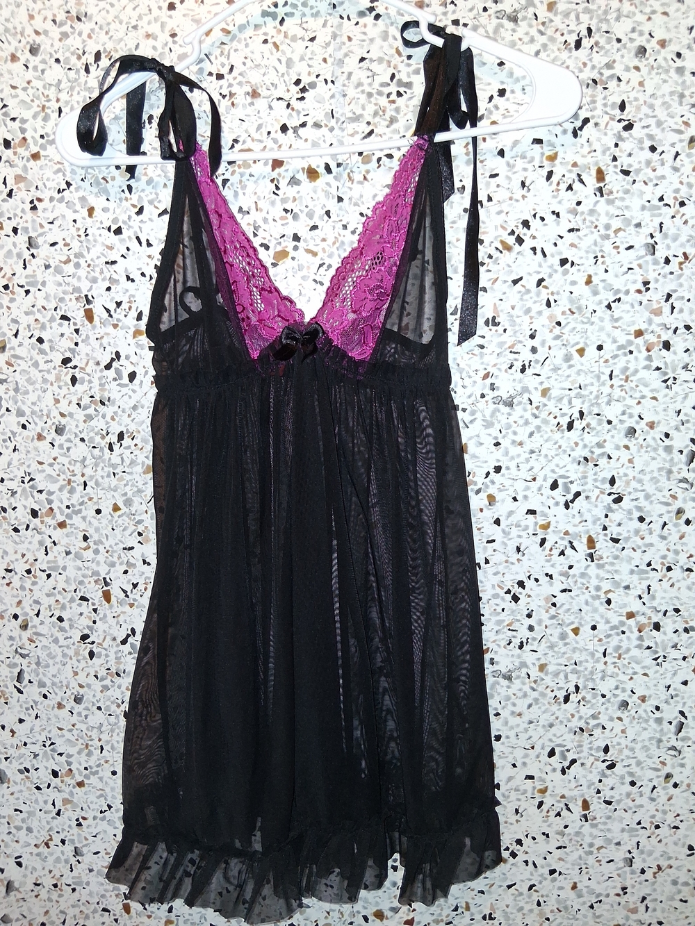 Women's Hot Kiss Sheer Babydoll Chemise Size Medium Black Pink